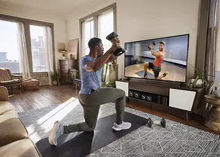 Lunging woodchop core exercise