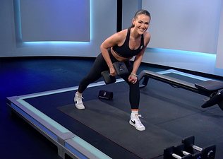 Katie Wang teaching a row class