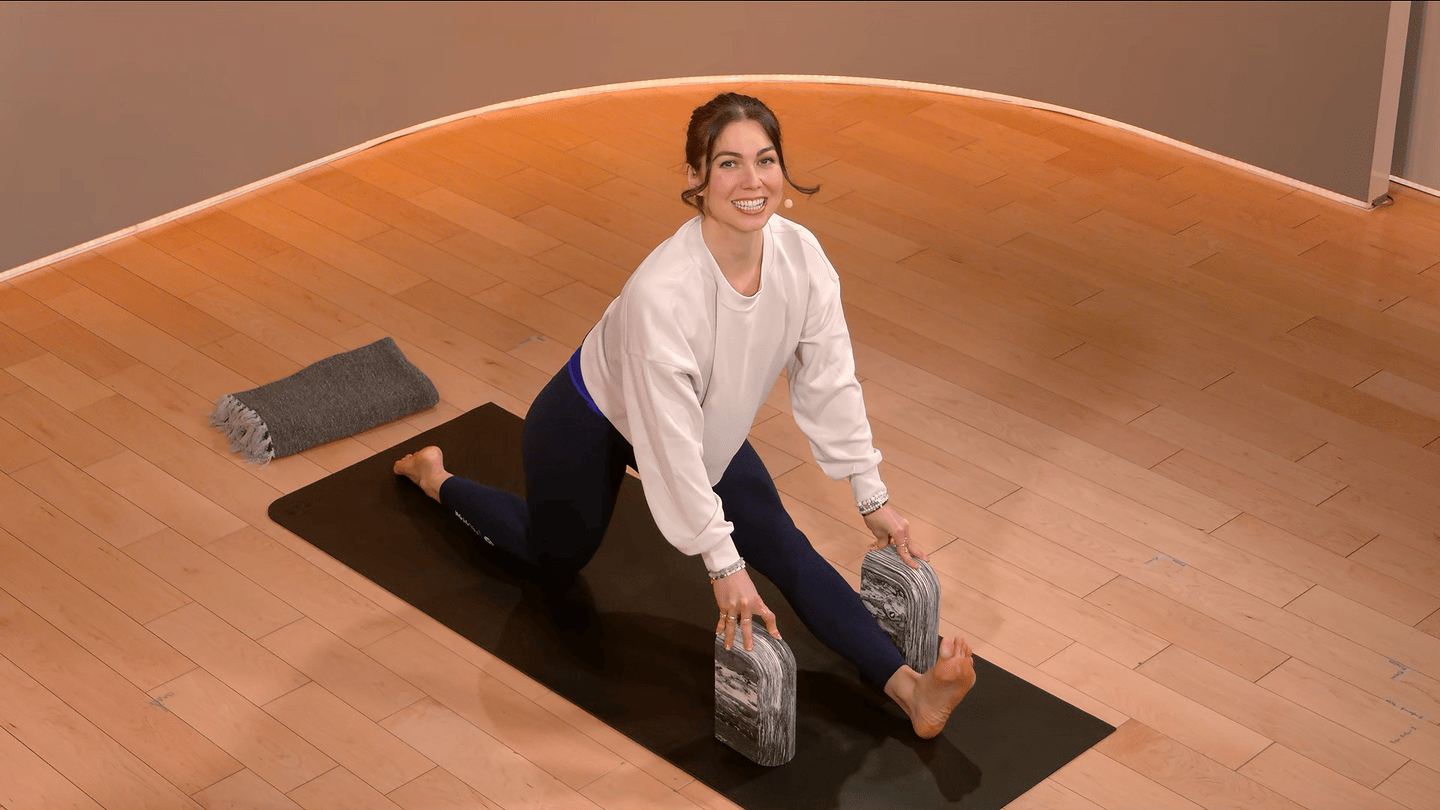 10 min Focus Flow: Hamstrings