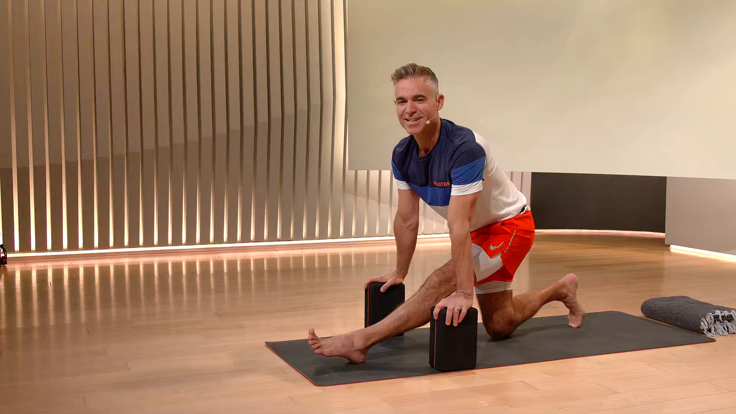 15 min Stacking Stuffer: Floor Poses