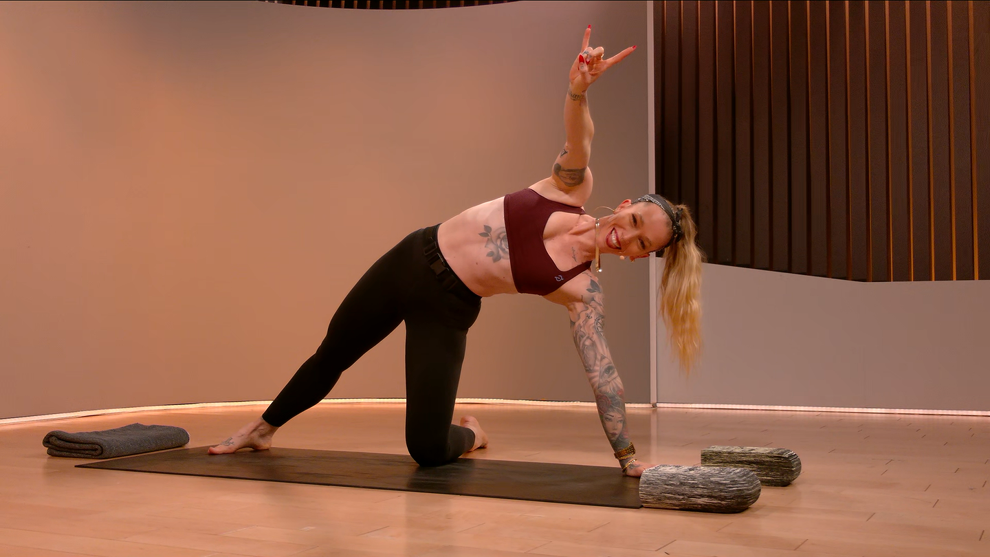 30 min Grunge Yoga Flow