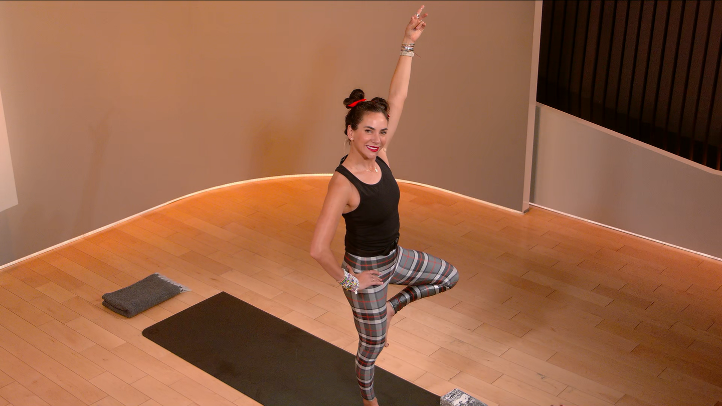 30 min Holiday Yoga Flow