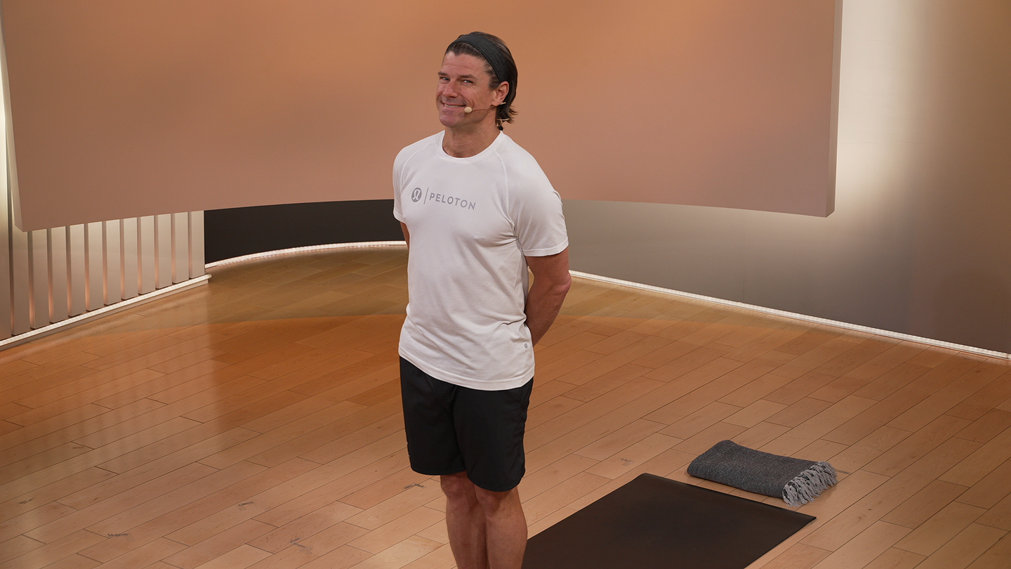 30 min NE-YO Yoga Flow