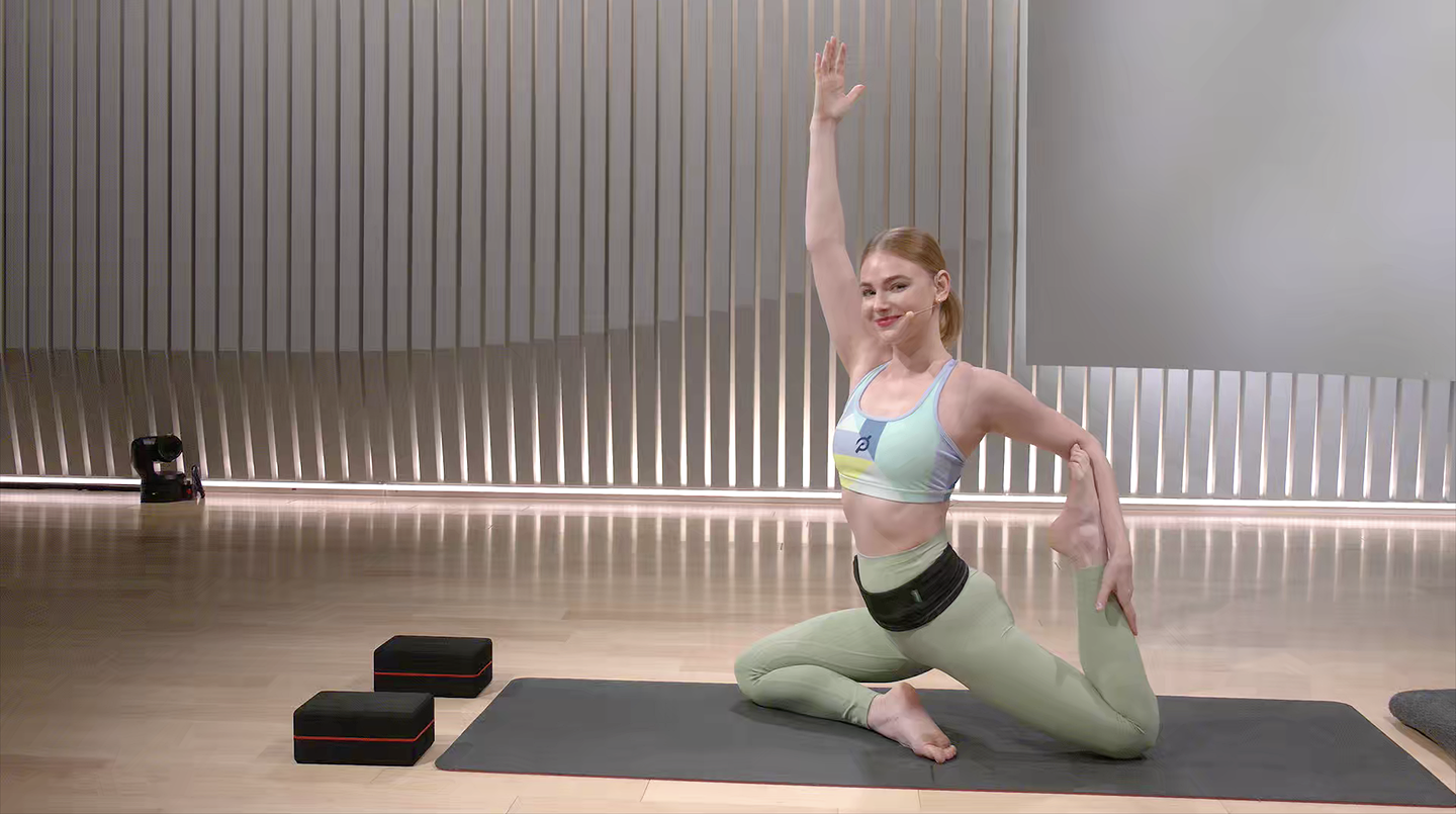 30 min R&B Yoga Flow