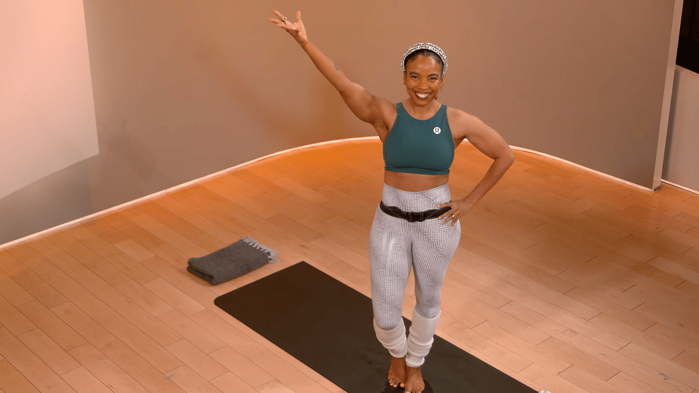 30 min Holiday Yoga Flow