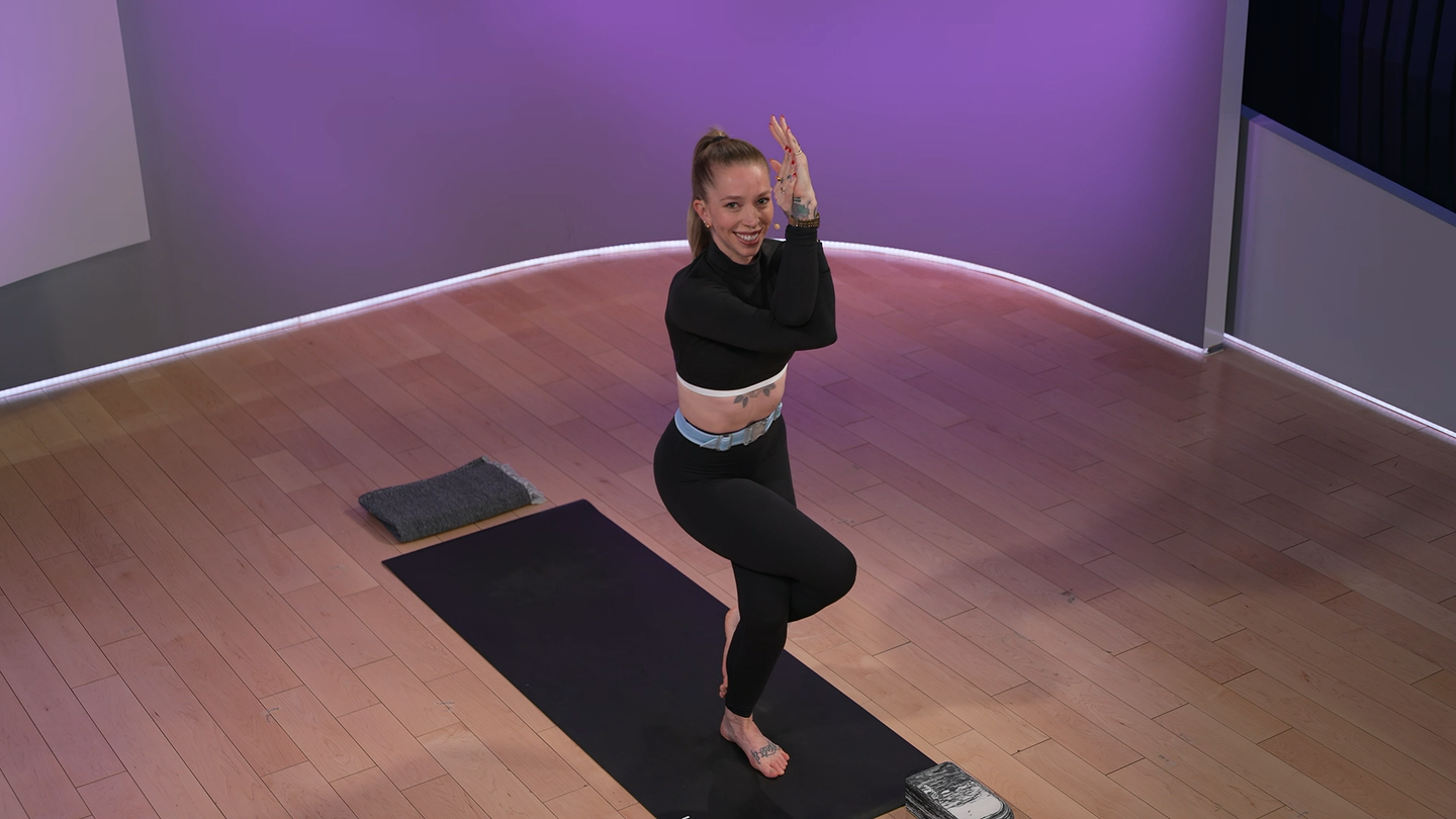 30 min Jorja Smith Yoga Flow