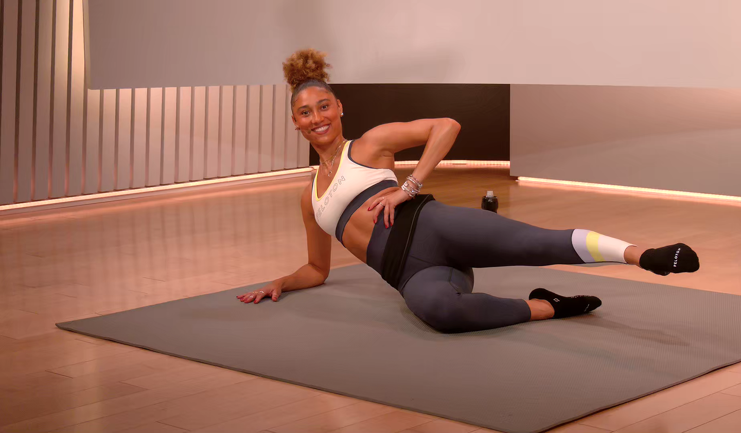 10 min 2010s Hip Hop Barre: Core