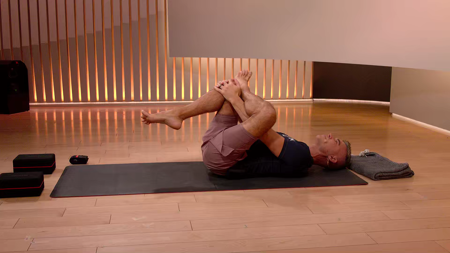 20 min Focus Flow: Floor Poses