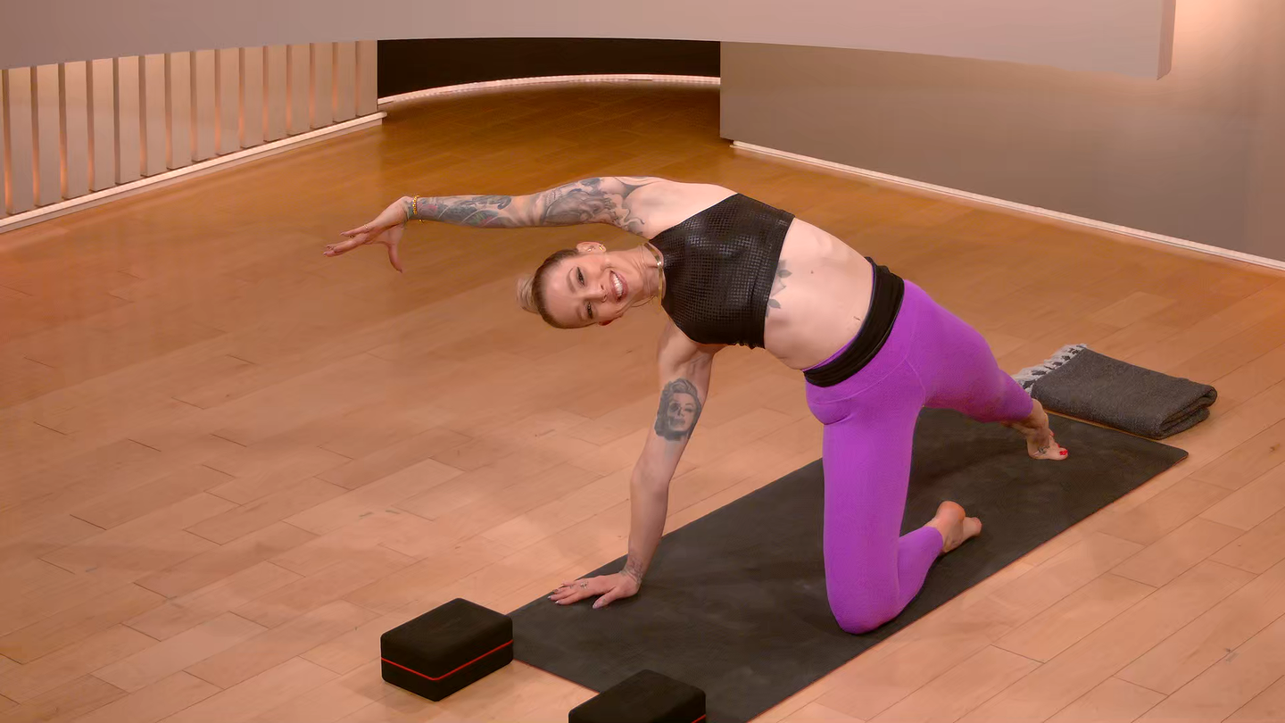 20 min Grounded Yoga Flow