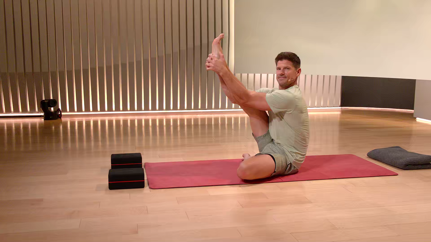 20 min Focus Flow: Hamstrings