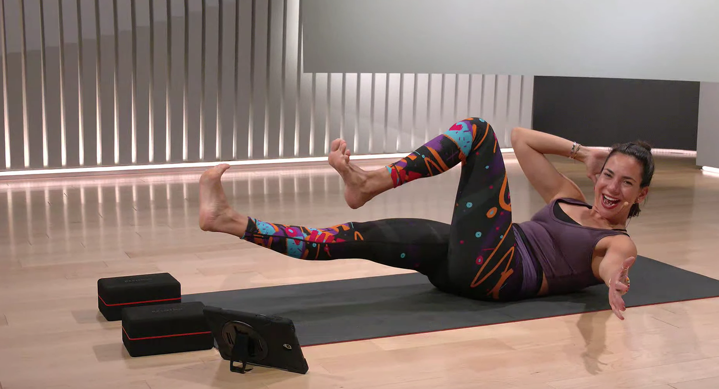 10 min Focus Flow: Core