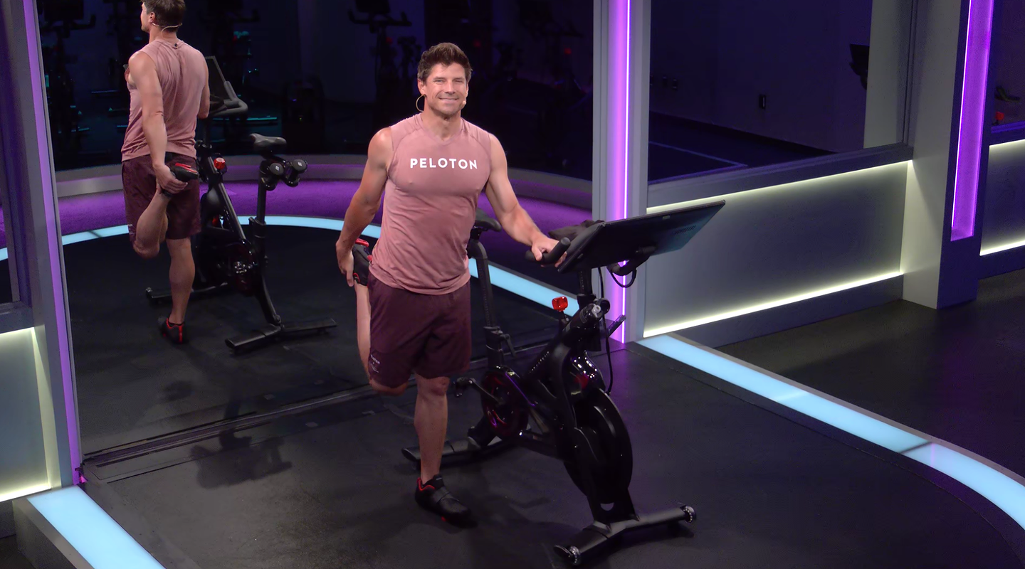 5 min AFO Stretch: Carrie Underwood