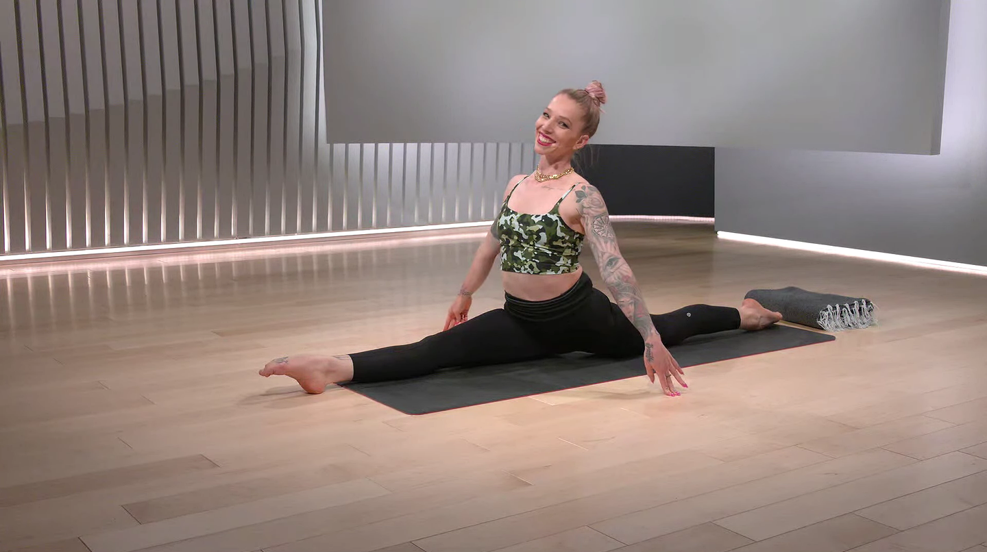 45 min Focus Flow: Hanumanasana
