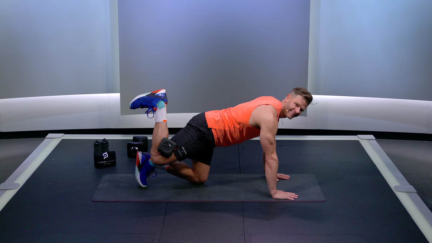 10 min Glutes & Legs Strength