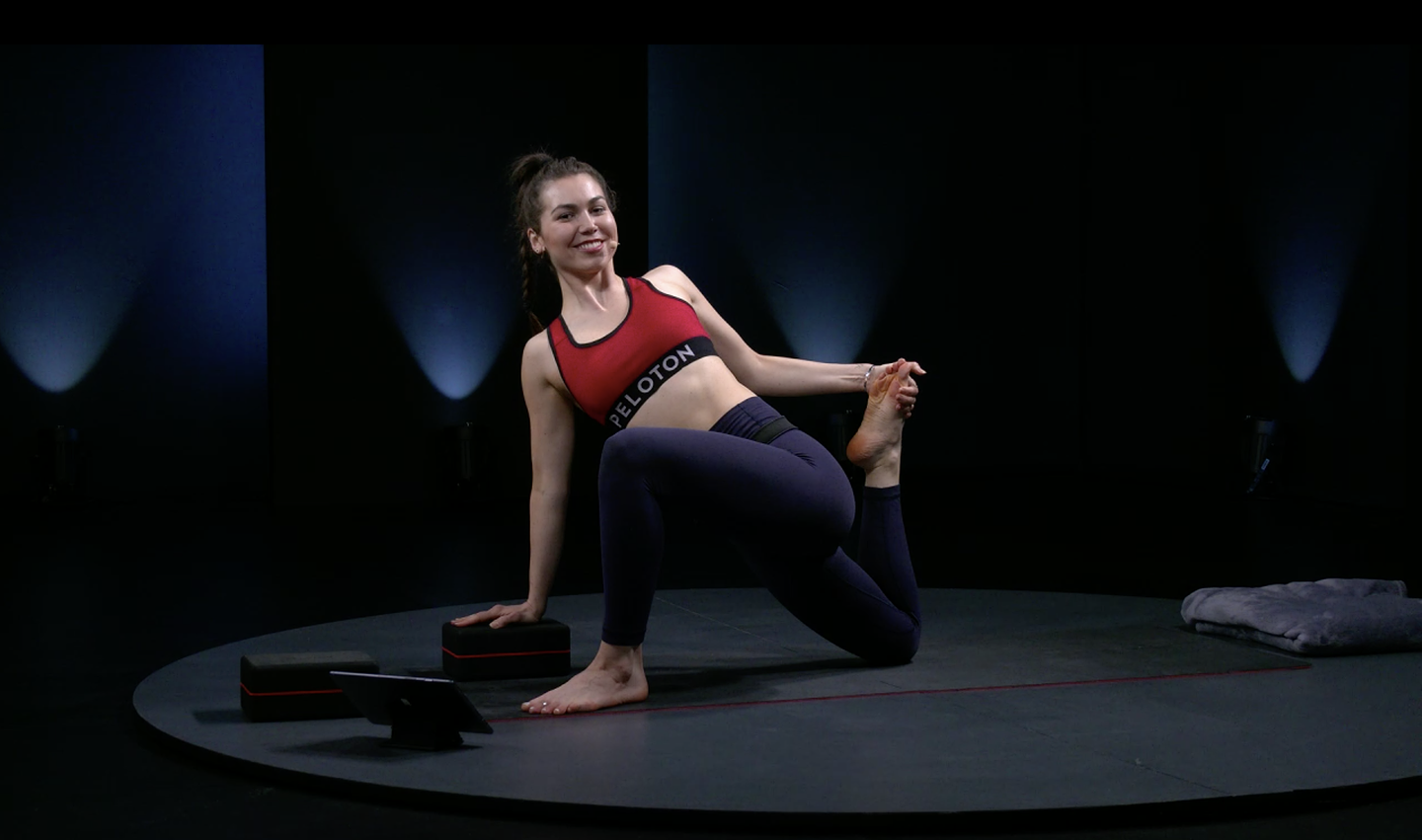 10 min Focus Flow: Lower Body
