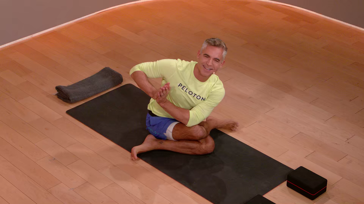 15 min Focus Flow: Floor Poses