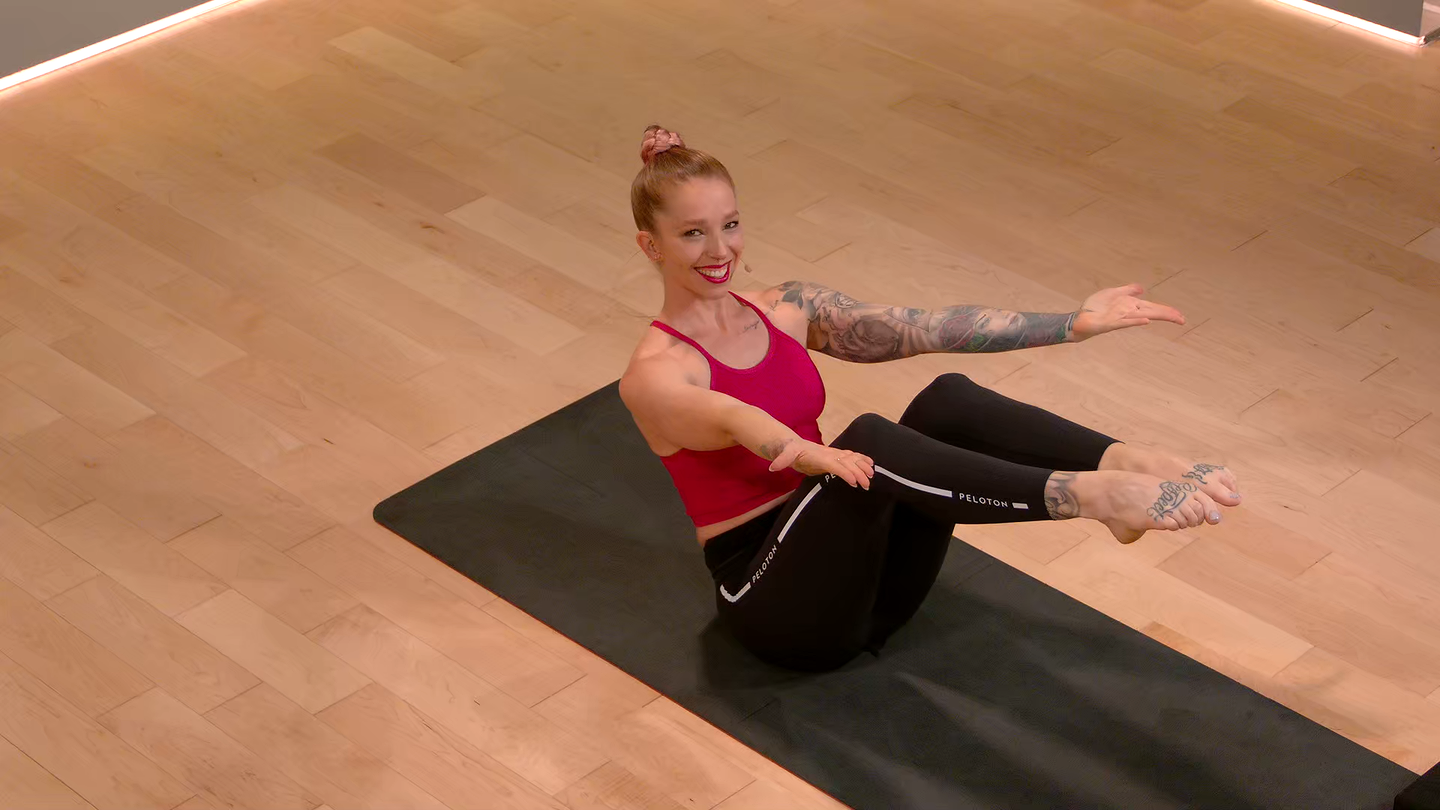 15 min Focus Flow: Boat Pose