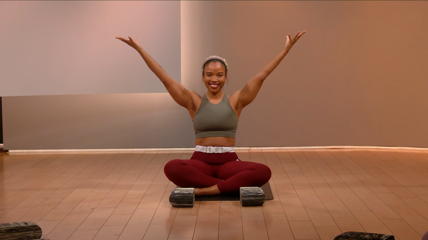 30 min Pop Yoga Flow