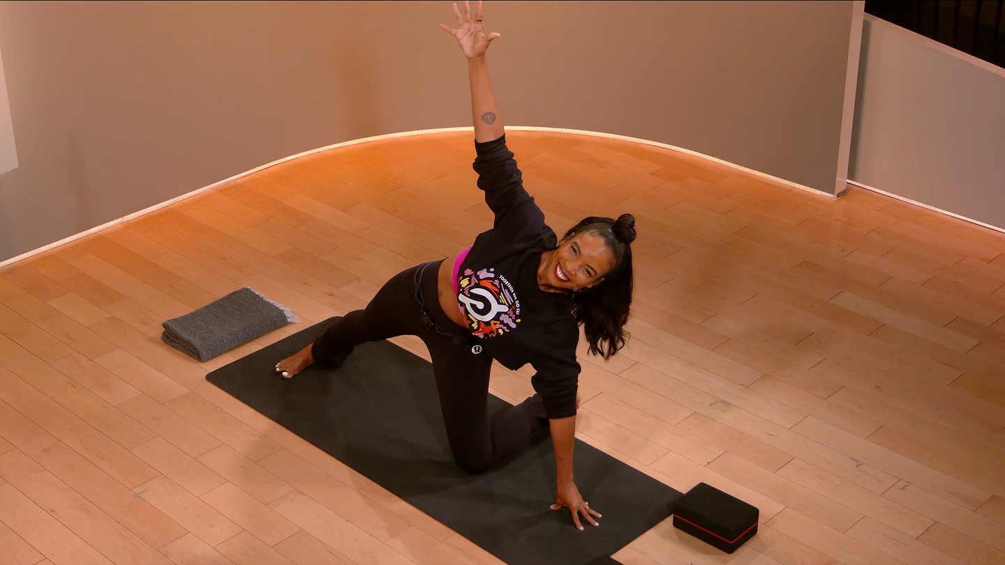 30 min Pop Yoga Flow