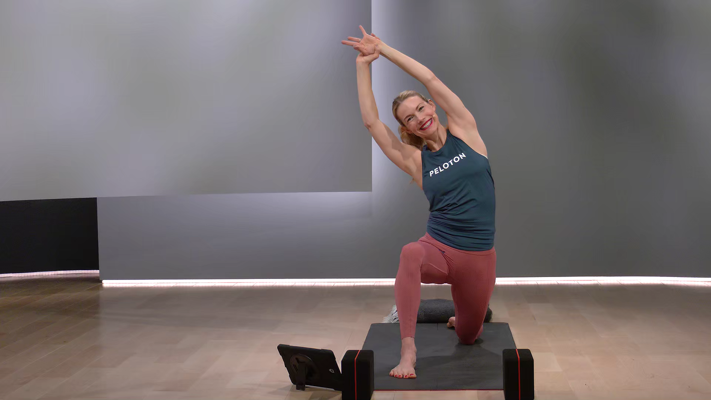 30 min Classical Yoga Flow