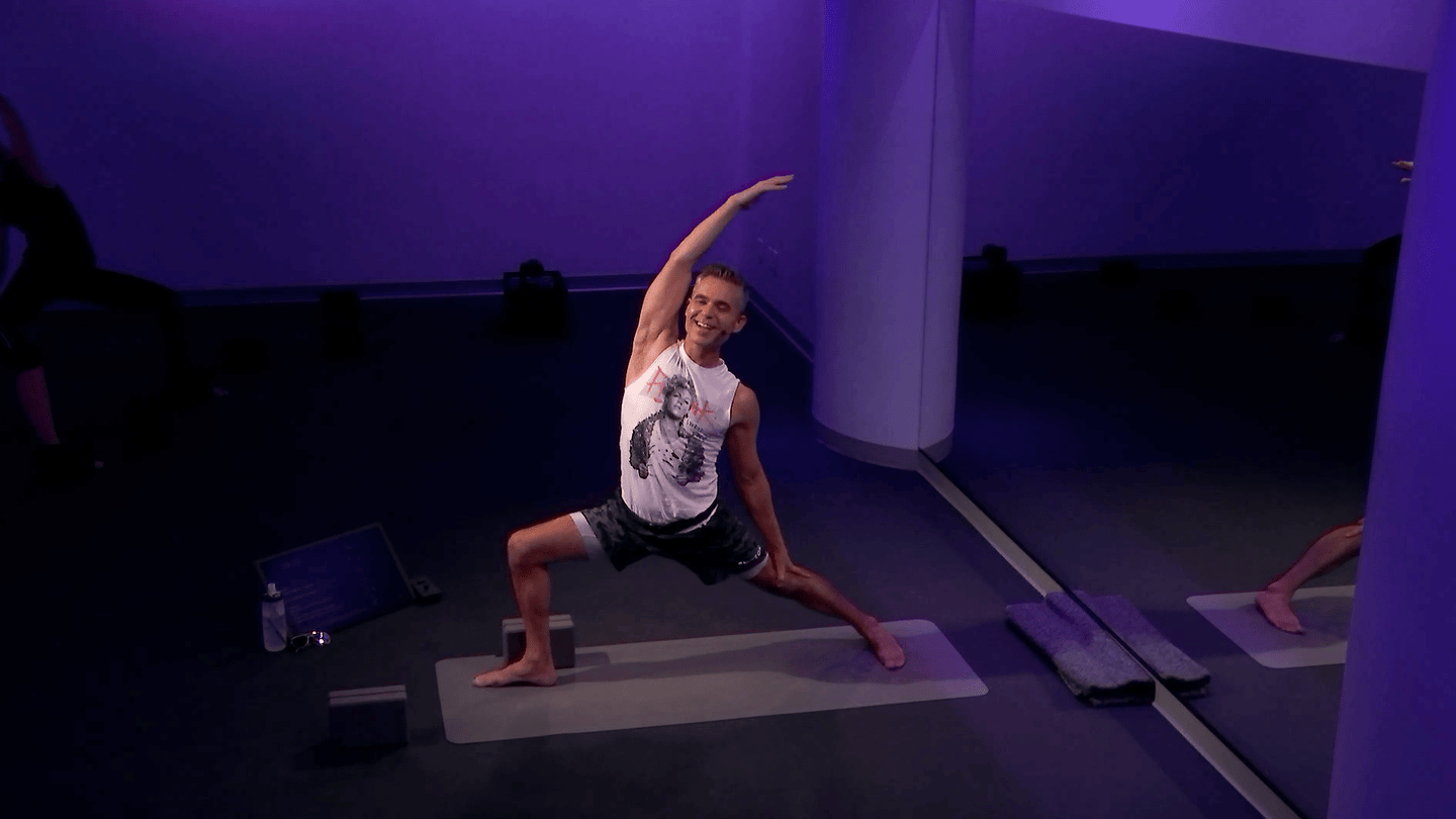 30 min P!nk Yoga Flow