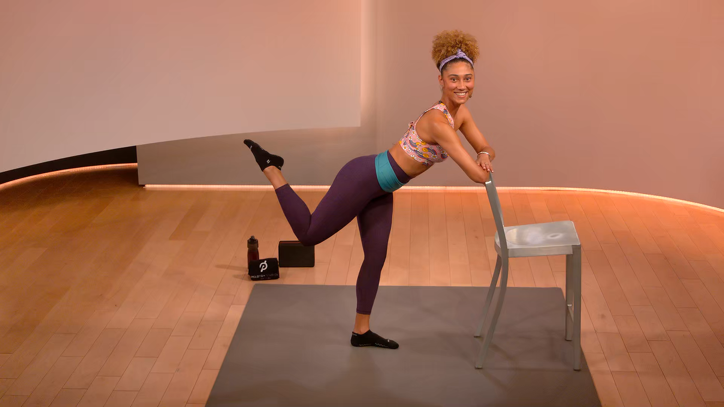 10 min 90s Rock Barre: Glutes