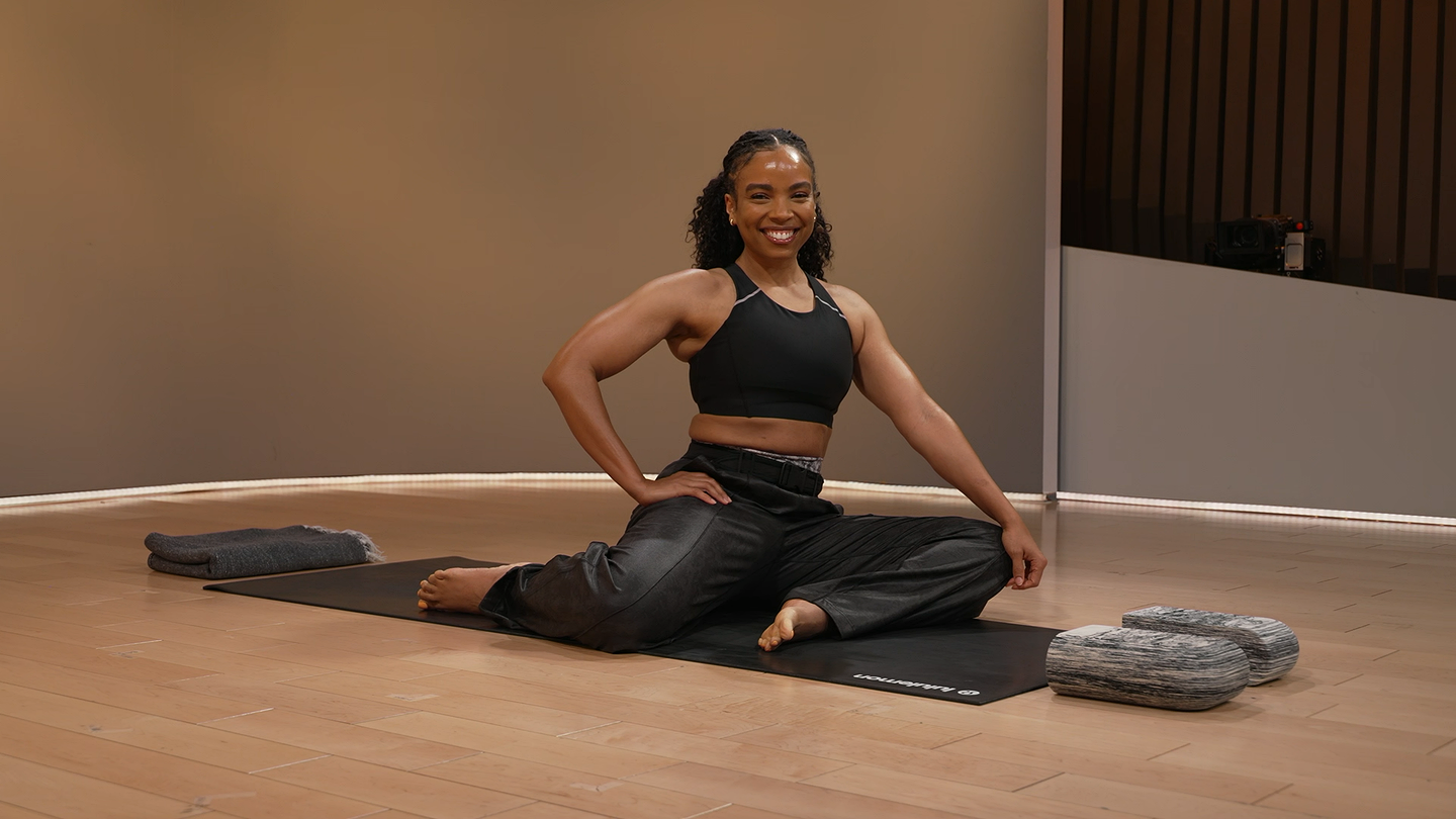30 min Focus Flow: Hips