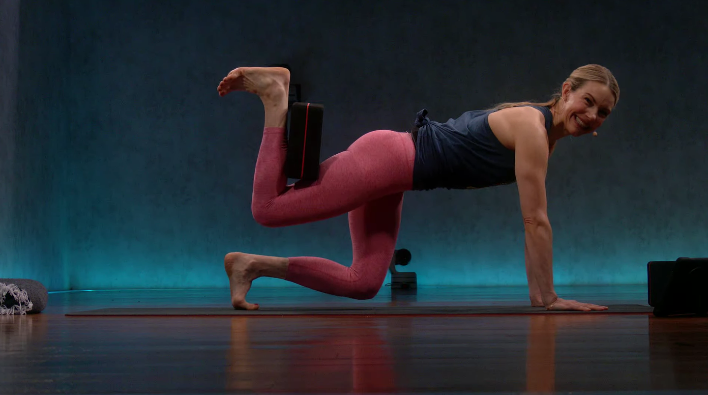 30 min Focus Flow: Core