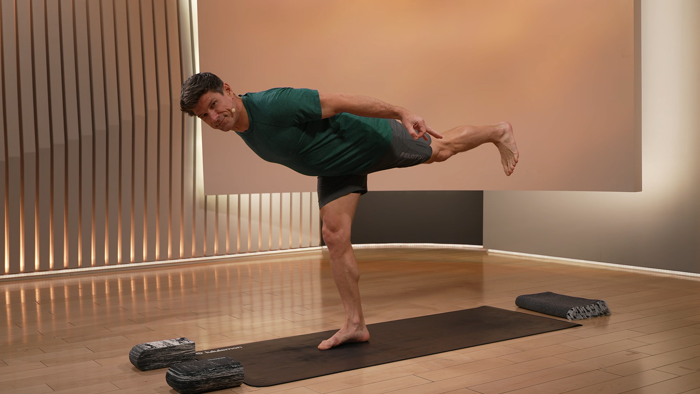 30 min Hip Hop Yoga Flow