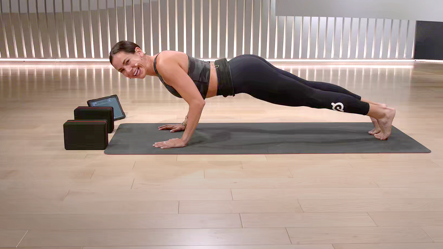 10 min Focus Flow: Upper Body