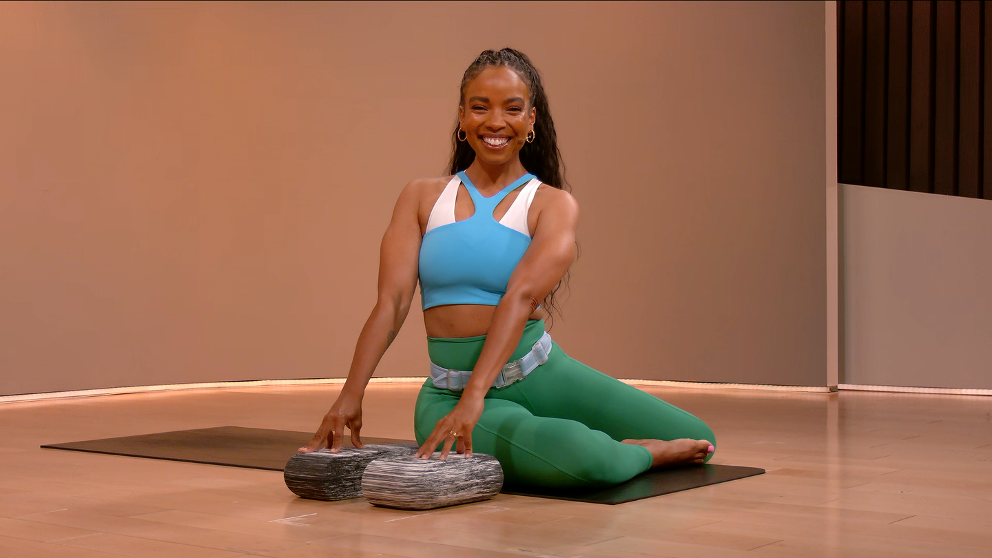 10 min Focus Flow: Hips