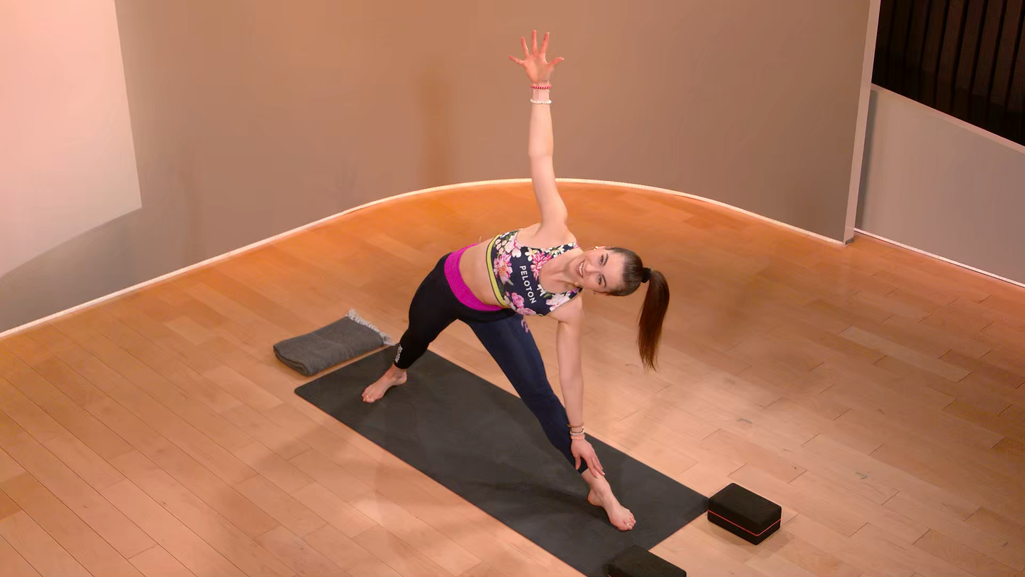20 min Hip Hop Yoga Flow