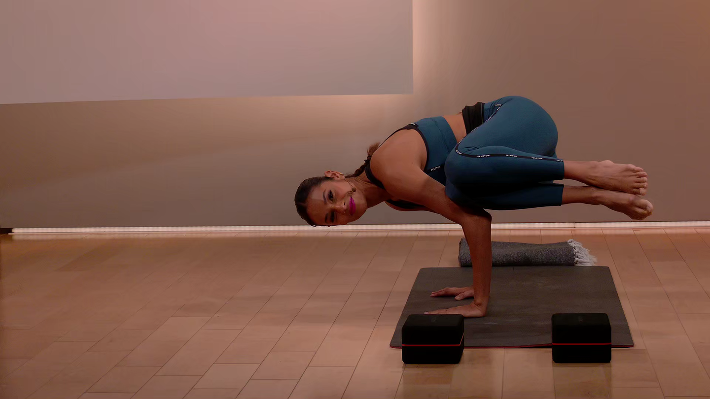 30 min Focus Flow: Twists