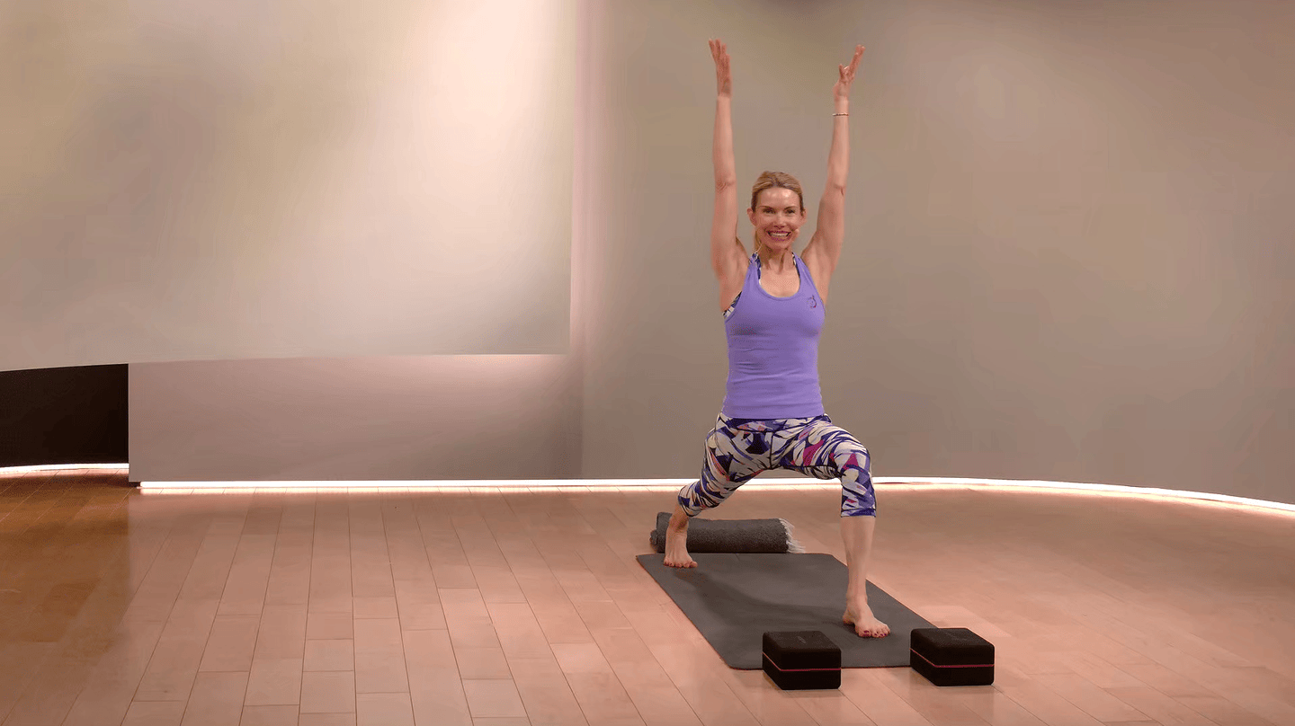 30 min Postnatal Yoga Flow