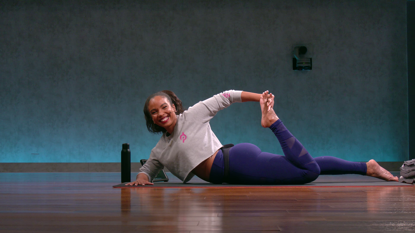 20 min Focus Flow: Floor Poses