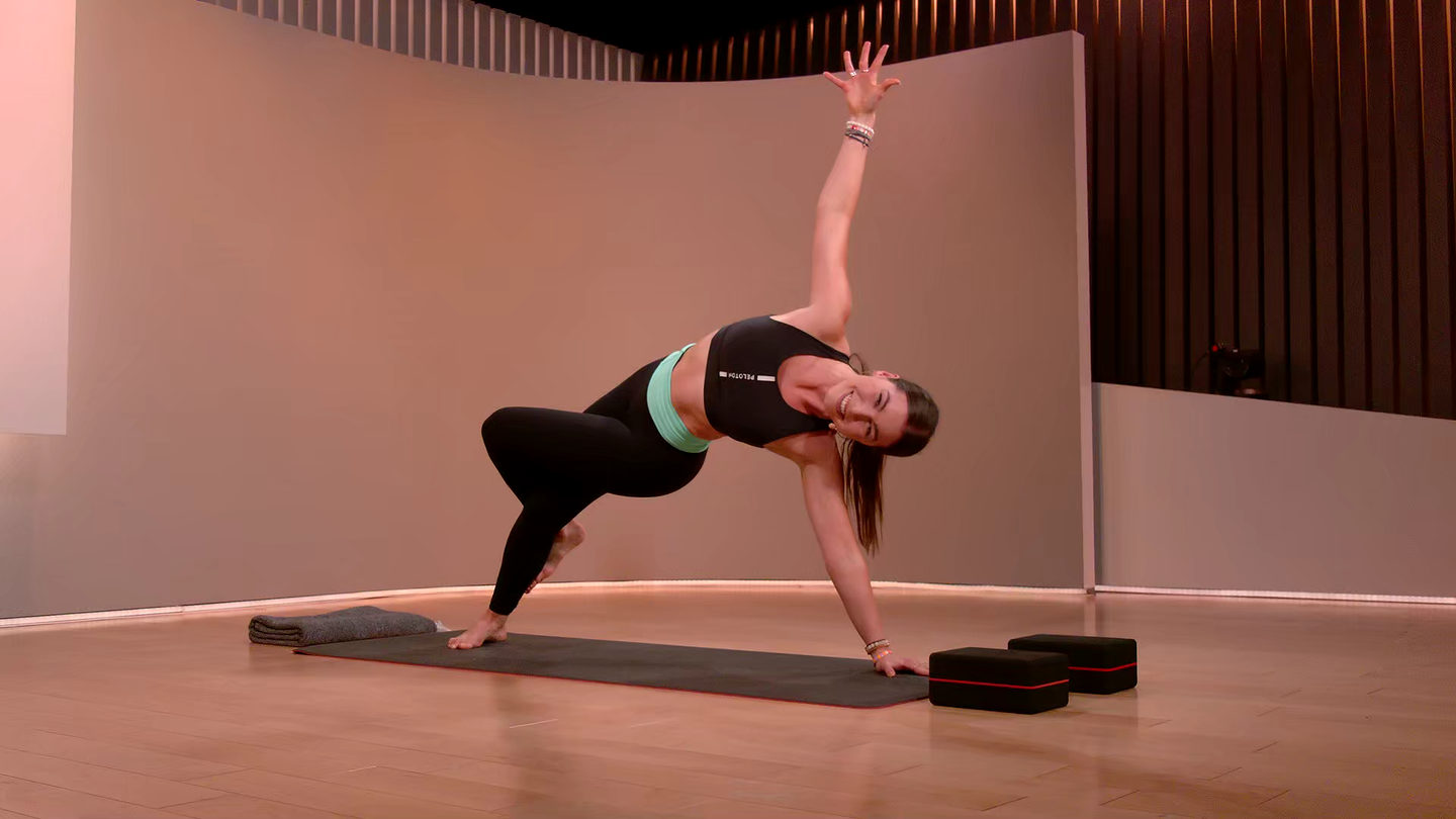 30 min Balanced Yoga Flow
