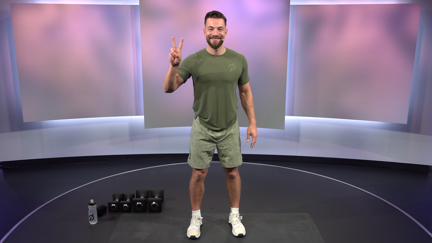 20 min 2000s Glutes & Legs Strength