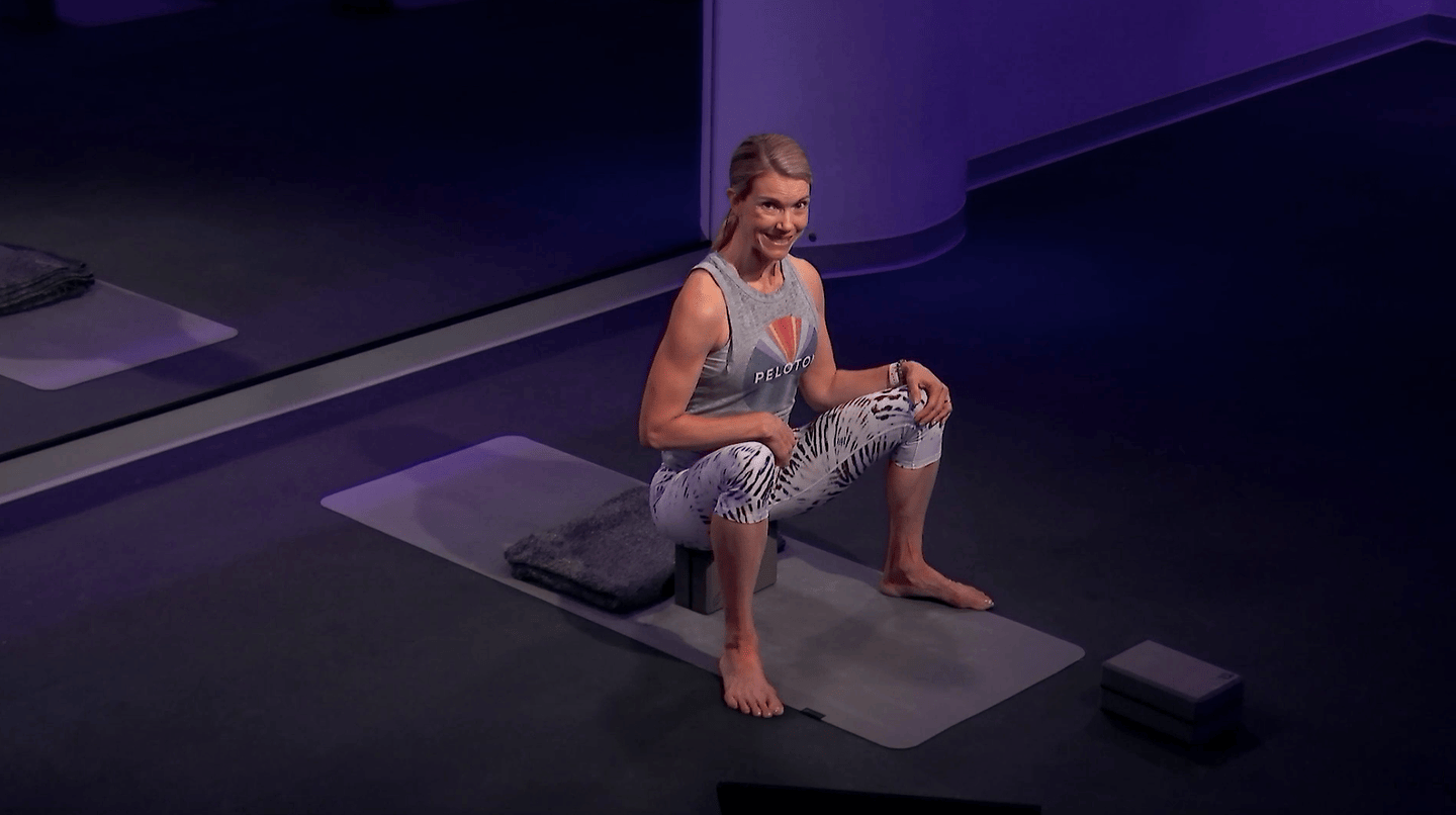 10 min Basics: Postnatal Yoga