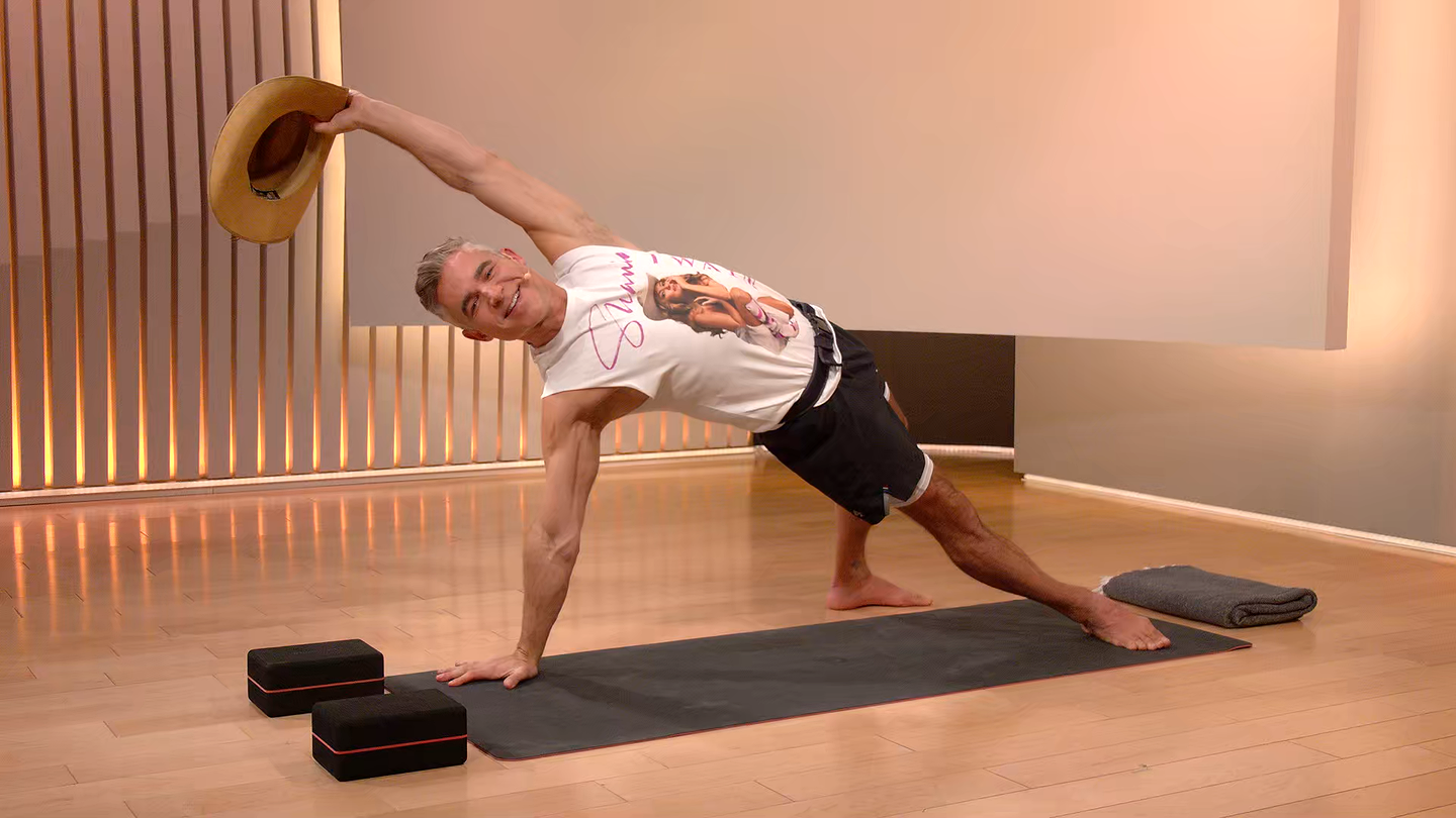 30 min Shania Twain Yoga Flow
