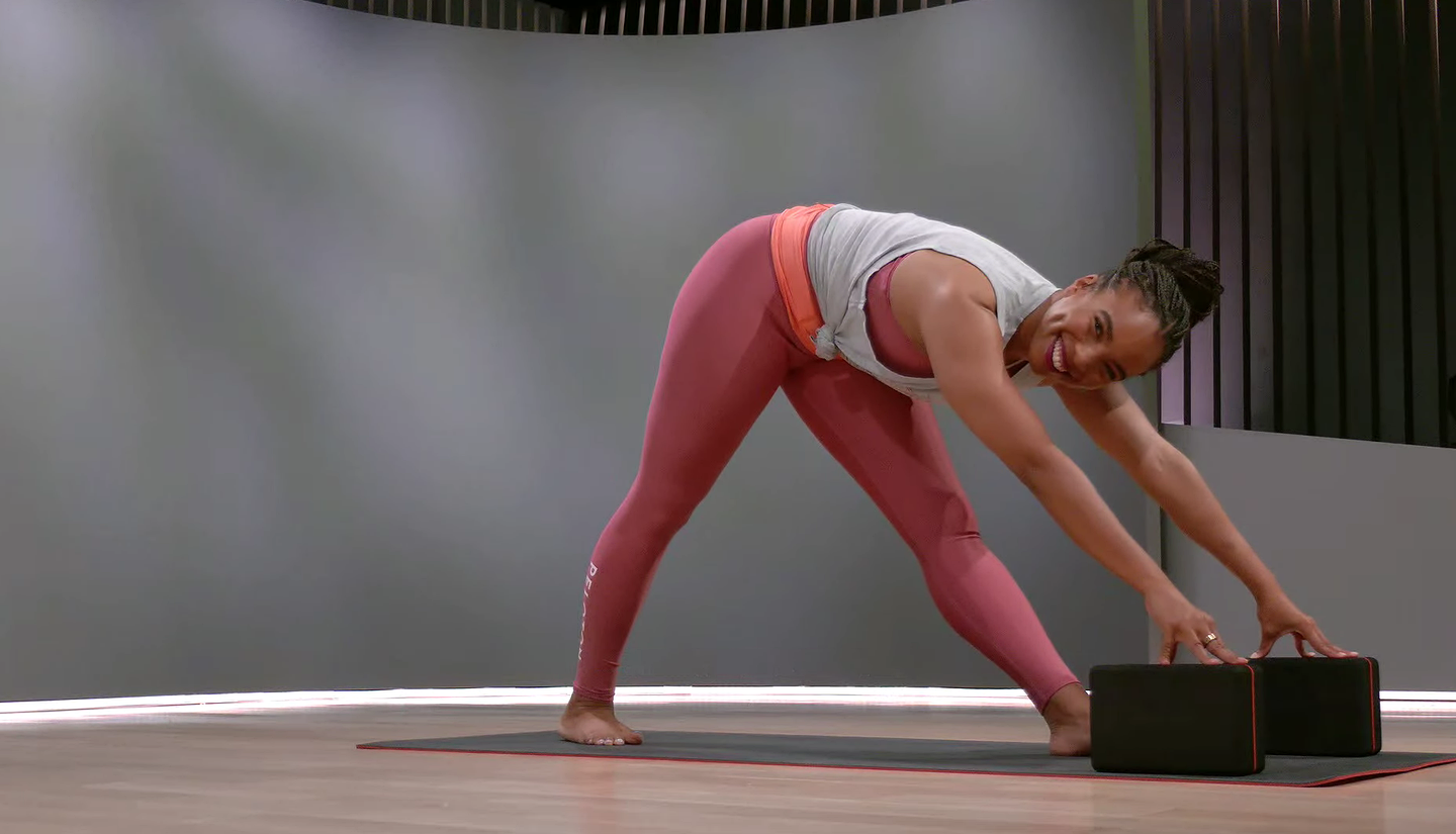 20 min Focus Flow: Forward Folds