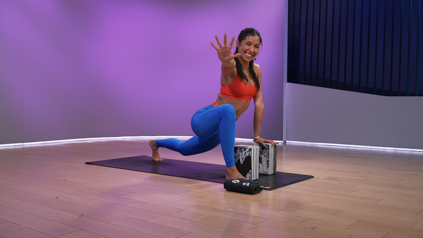 30 min Yoga + Pilates