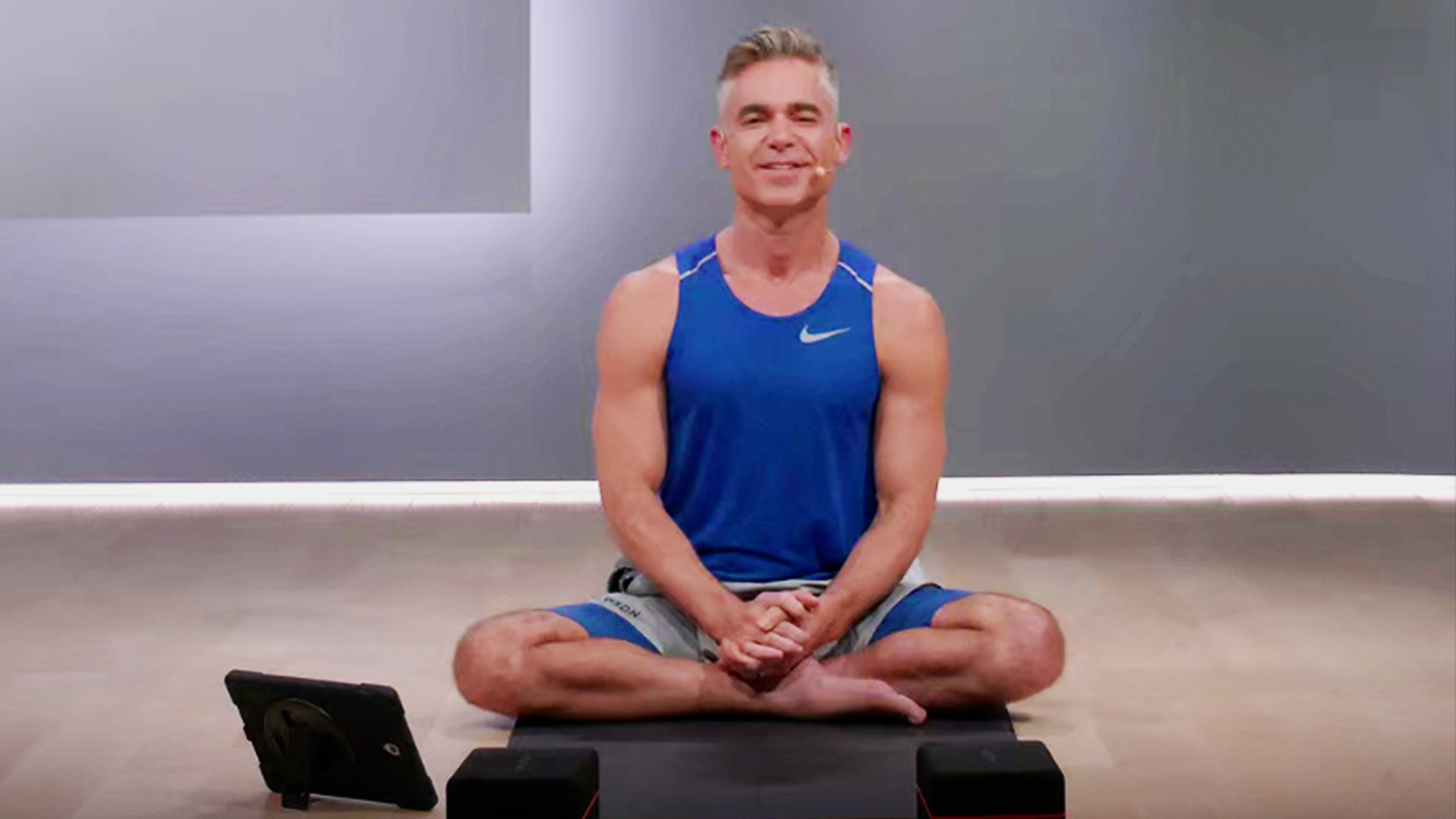 20 min Mood Yoga Flow: Confident