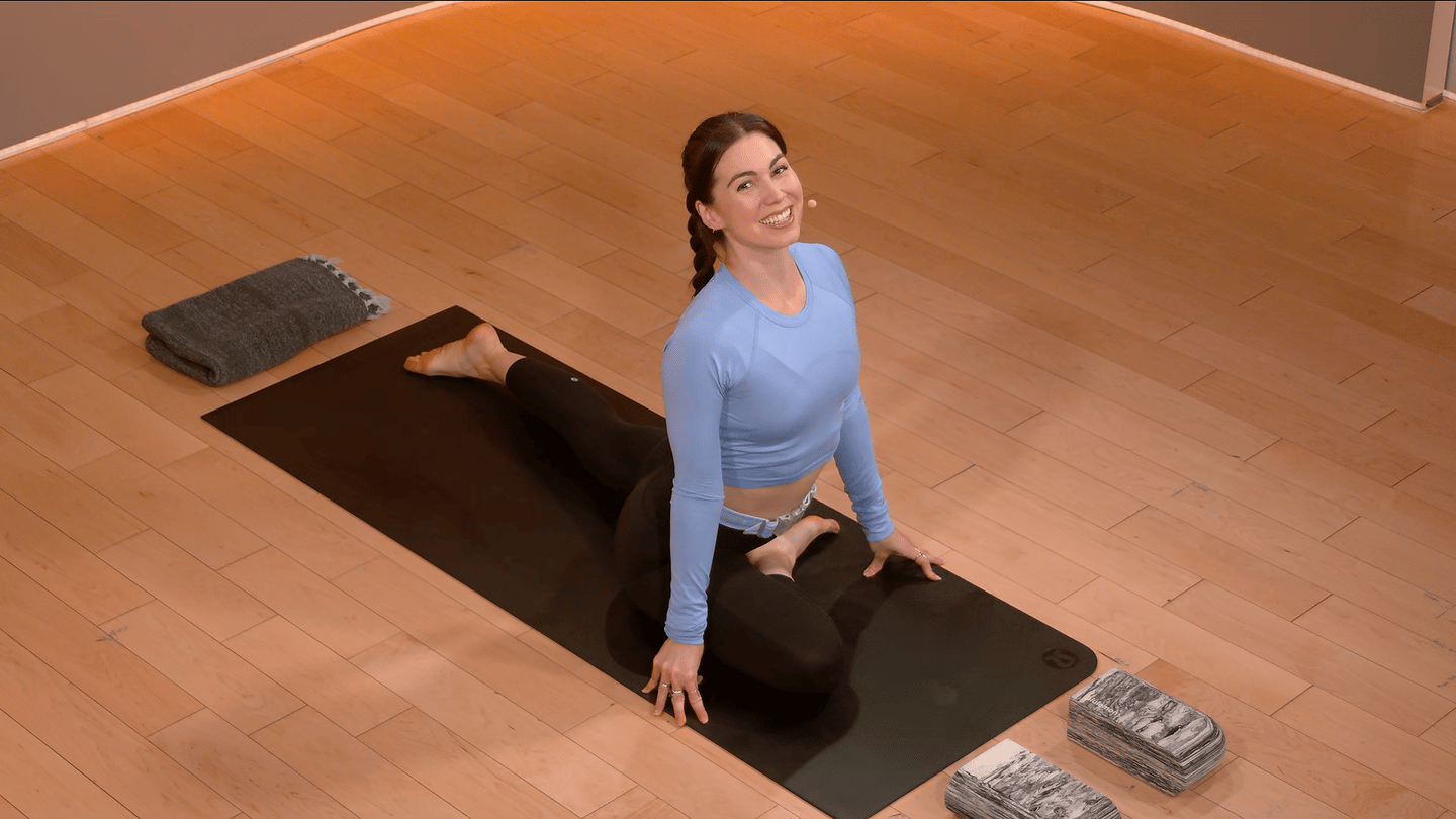 10 min Focus Flow: Floor Poses