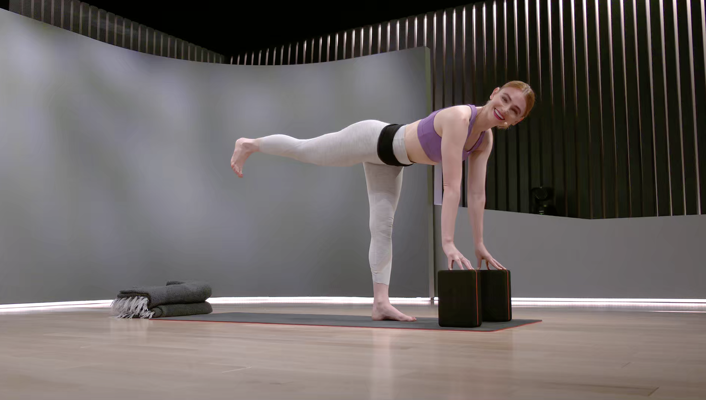 45 min Prenatal Yoga Flow