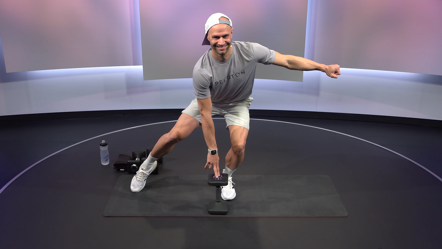 30 min Glutes & Legs Strength
