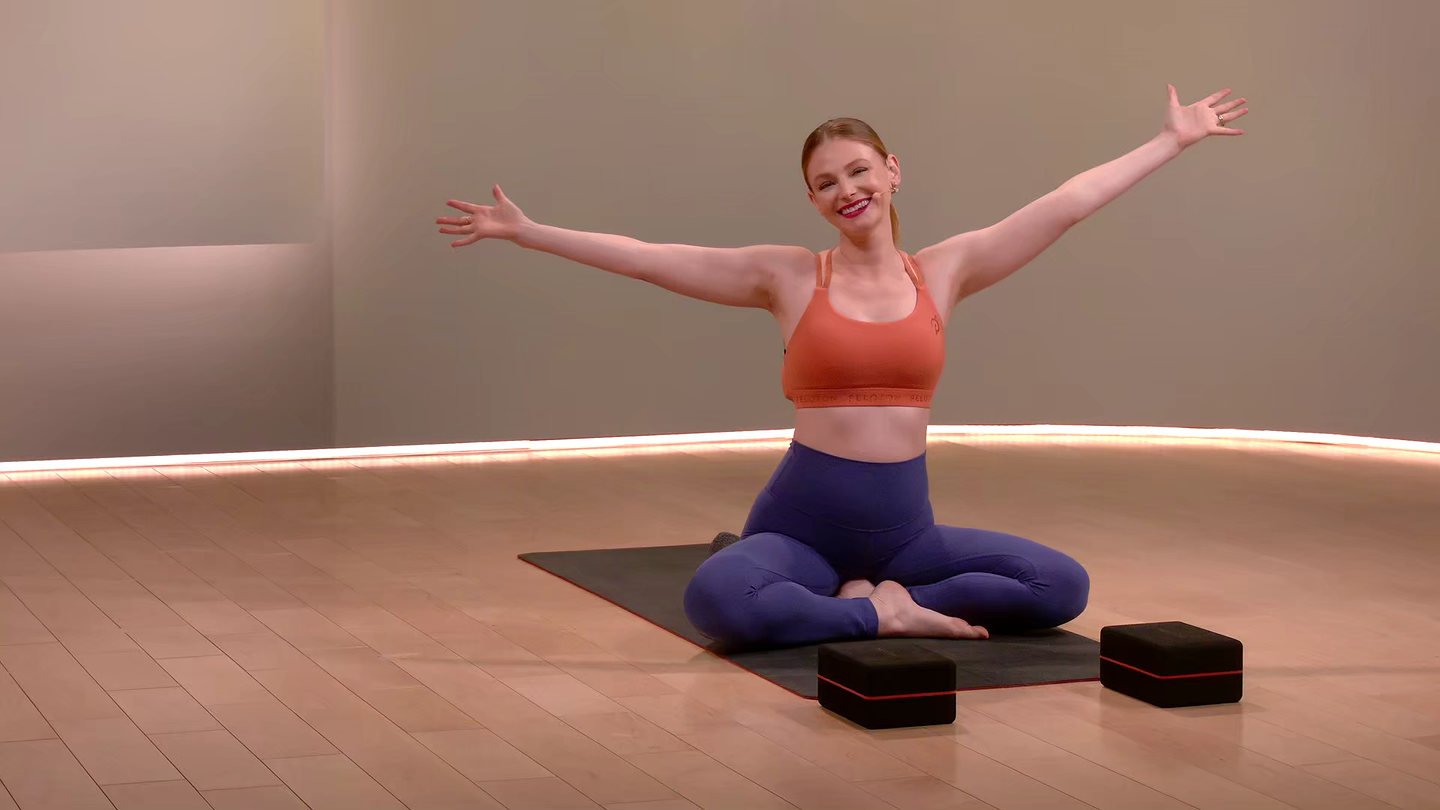 20 min 2nd Trimester Morning Yoga Flow
