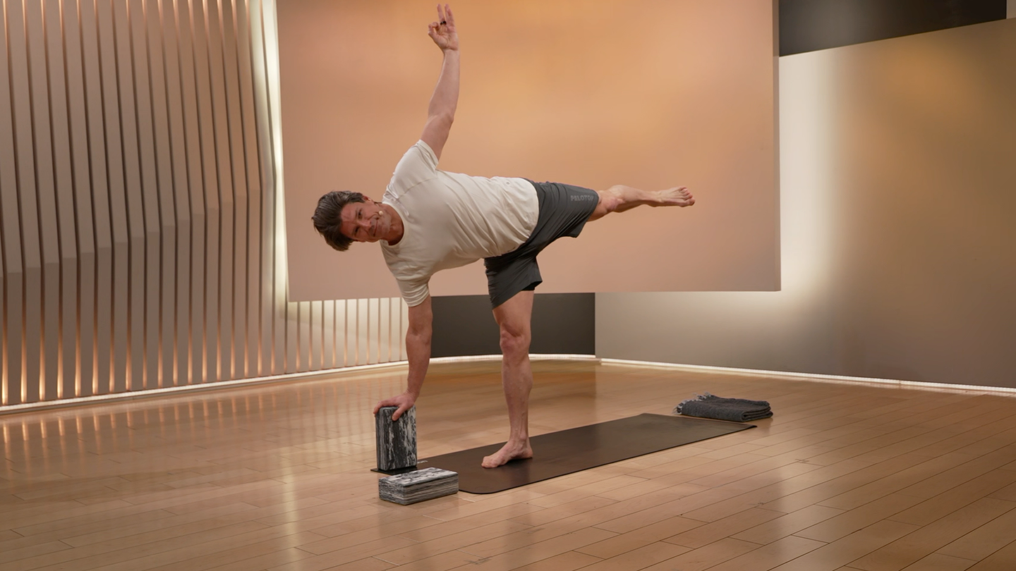 30 min 90s Yoga Flow