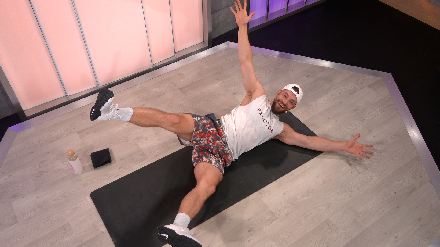 10 min AFO Full Body Stretch: Rosalía
