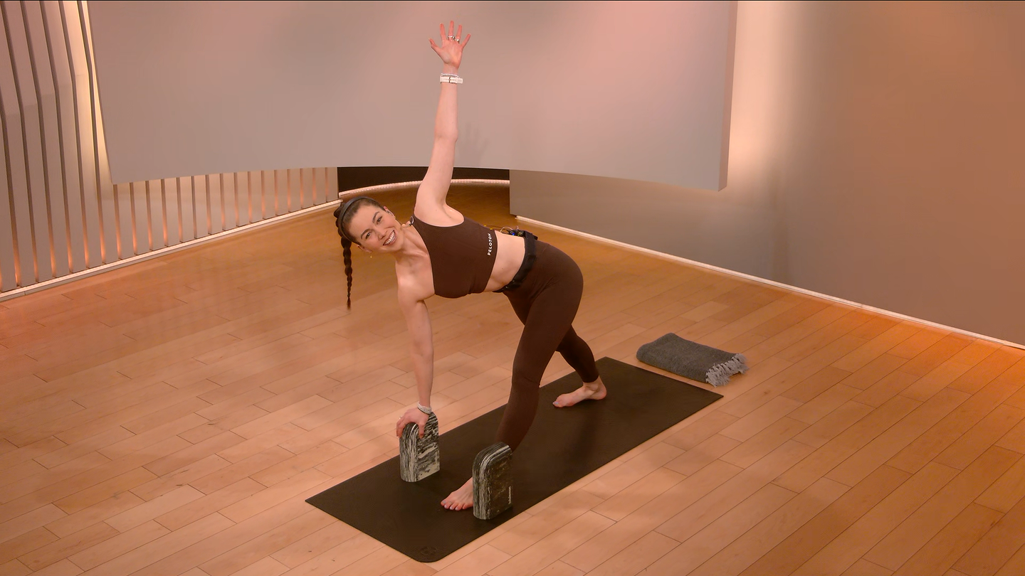 30 min Focus Flow: Healthy Back