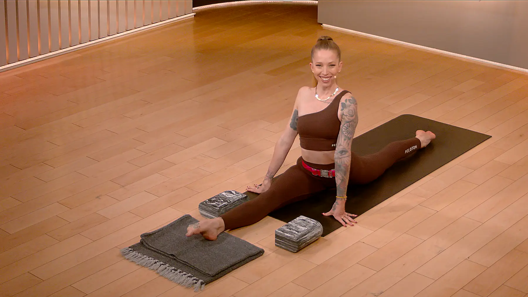 20 min Focus Flow: Splits